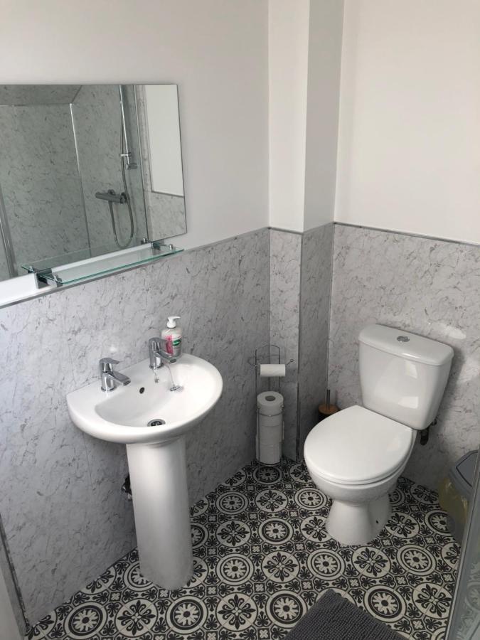 The Nest @ Ji-Binc, A Large Spacious Apartment. Denbigh Zewnętrze zdjęcie